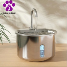 آبنمای خلاقانه با طراحی پنجره برای حیوانات خانگی