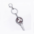 Feito de Metal forma chave strass Keychain chaveiros