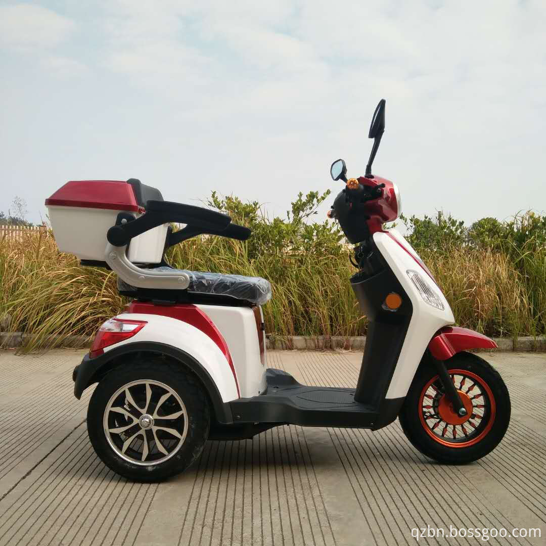  three-wheeled elderly scooters-2