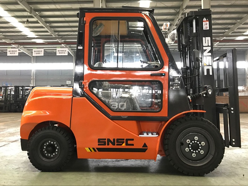 Forklift With Cab