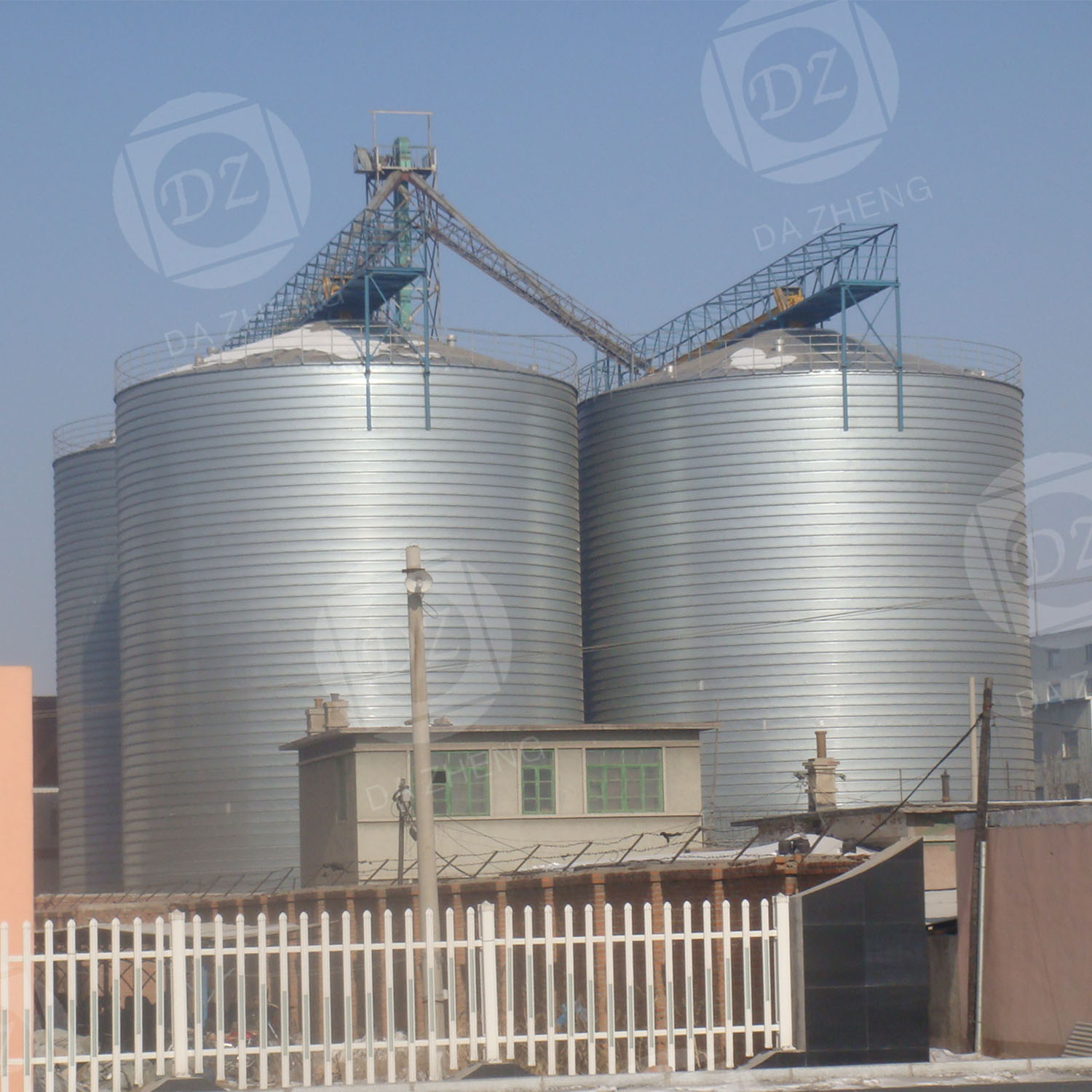 Large steel plate silo for cement manufacturing