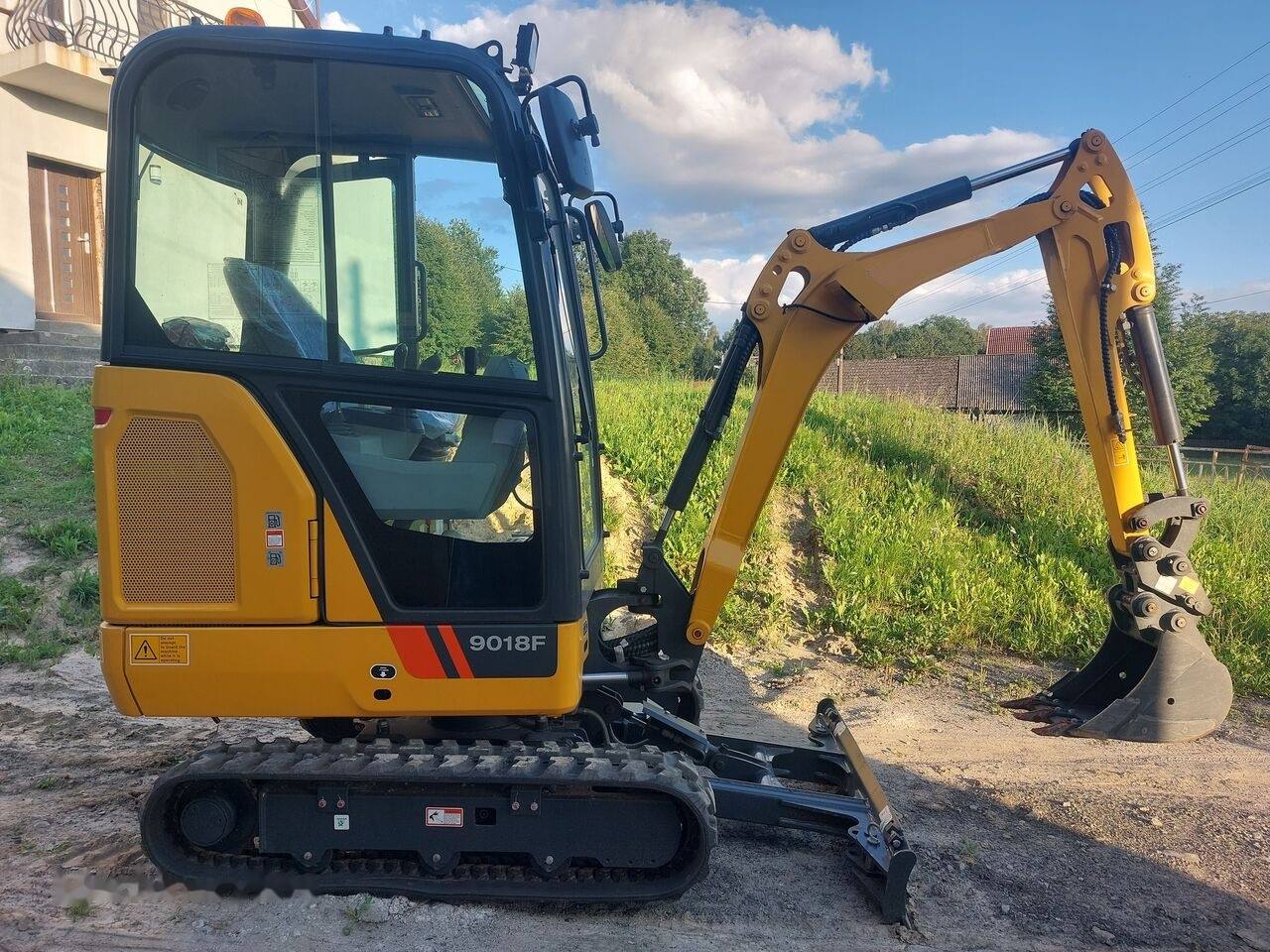 9018f 1