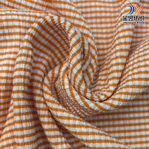 نسيج كريب مخطط عصري يتميز بملمس Gingham