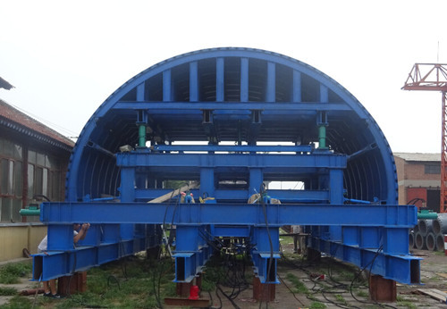 Desain Troli Lapisan Terowongan Hidrolik CNC