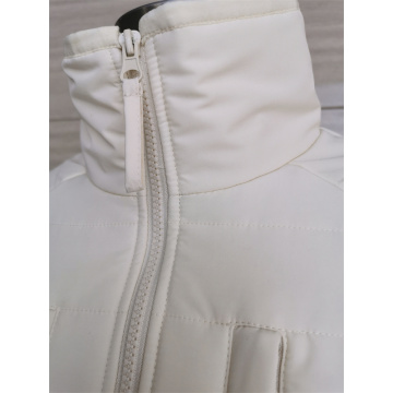 Cómodas chaquetas de vellón sherpa blanca para inviernos