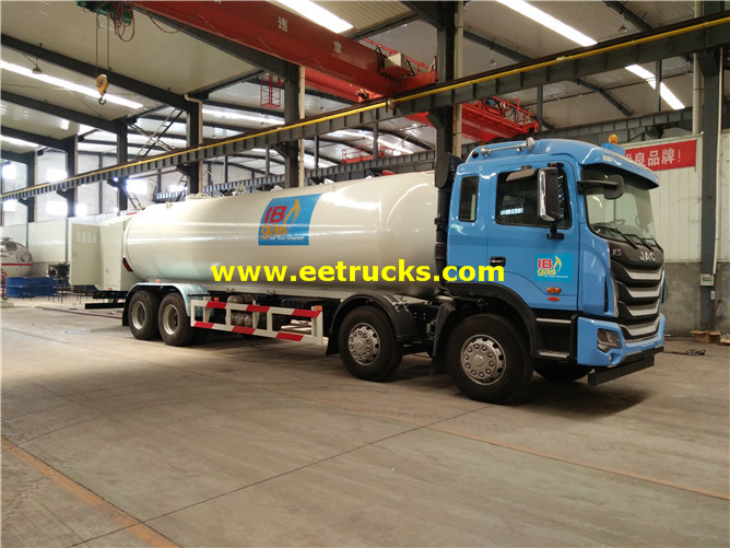 LPG Delivery Tanker Vehicle