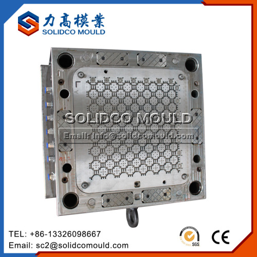 Injection mould of modular deck tile