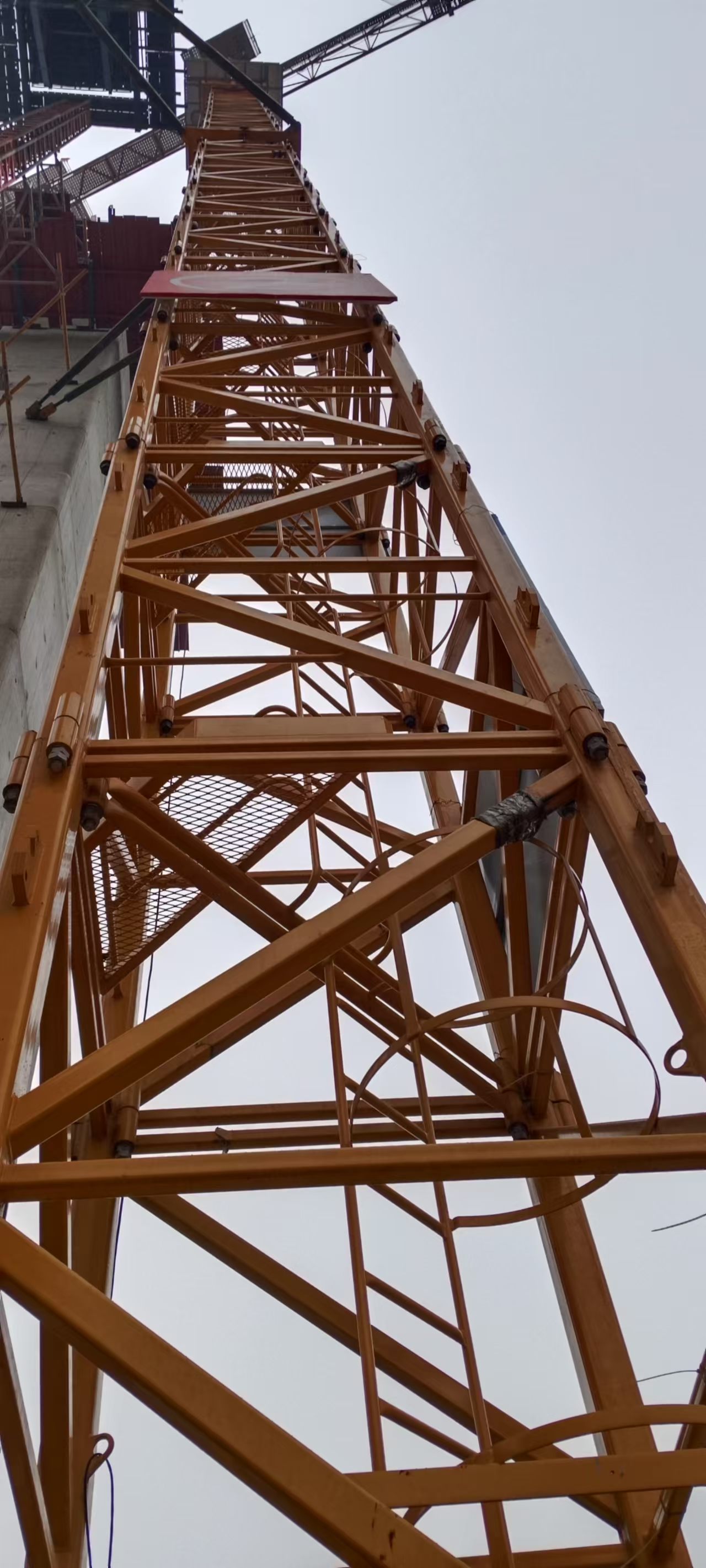 xcmg-used-tower-crane-control-room-photo