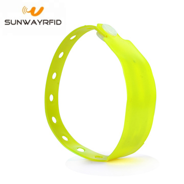 13.56mhz Custom Chip RFID PVC Disposable Wristbands