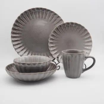 Reactive glazed Embossed fresh style dinnerset Porcelain tableware set