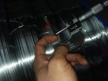 Kawat keluli bujur berkualiti tinggi