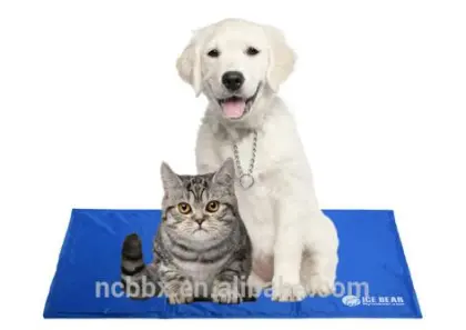 Cooling sponge & gel pet bed