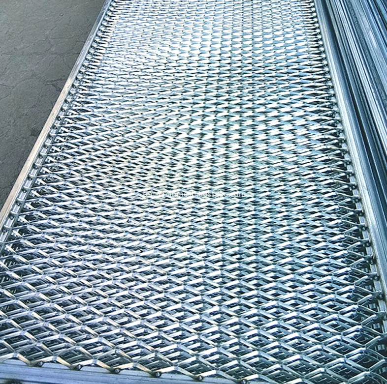 Highway Expanded Anti Glare Fence Mesh