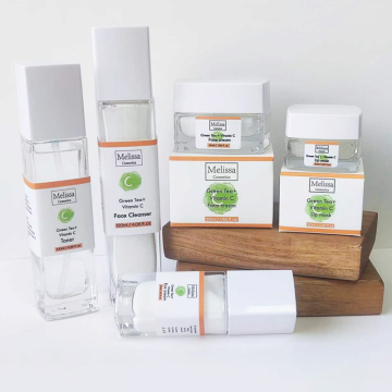 Women's Moisturizing Korean Skin Care Set with Hyaluronic Acid
