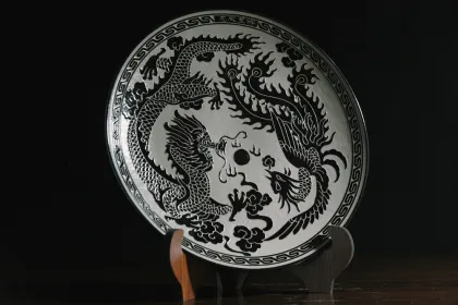Dish of dragon and Phoenix