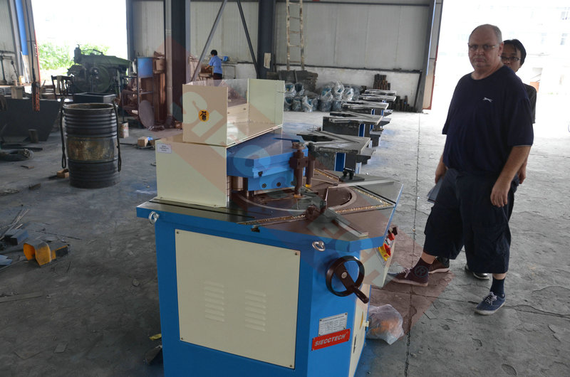 Hydraulic Metal Plate Angle Notching Machine Hydraulic Plate Shearing Machine