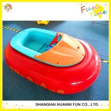 2015 newly design PVC motorized kids electric bumper boat with pool price