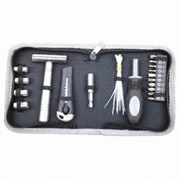 31-piece tool set, made of carbon steel