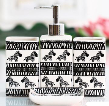 4 PC Of Ceramic Bath Set Cartoon Pattern