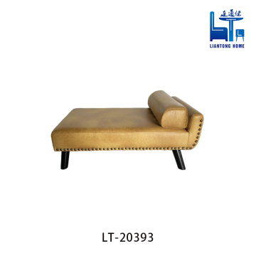 Sofá luxuoso para animais de estimação para um interior elegante