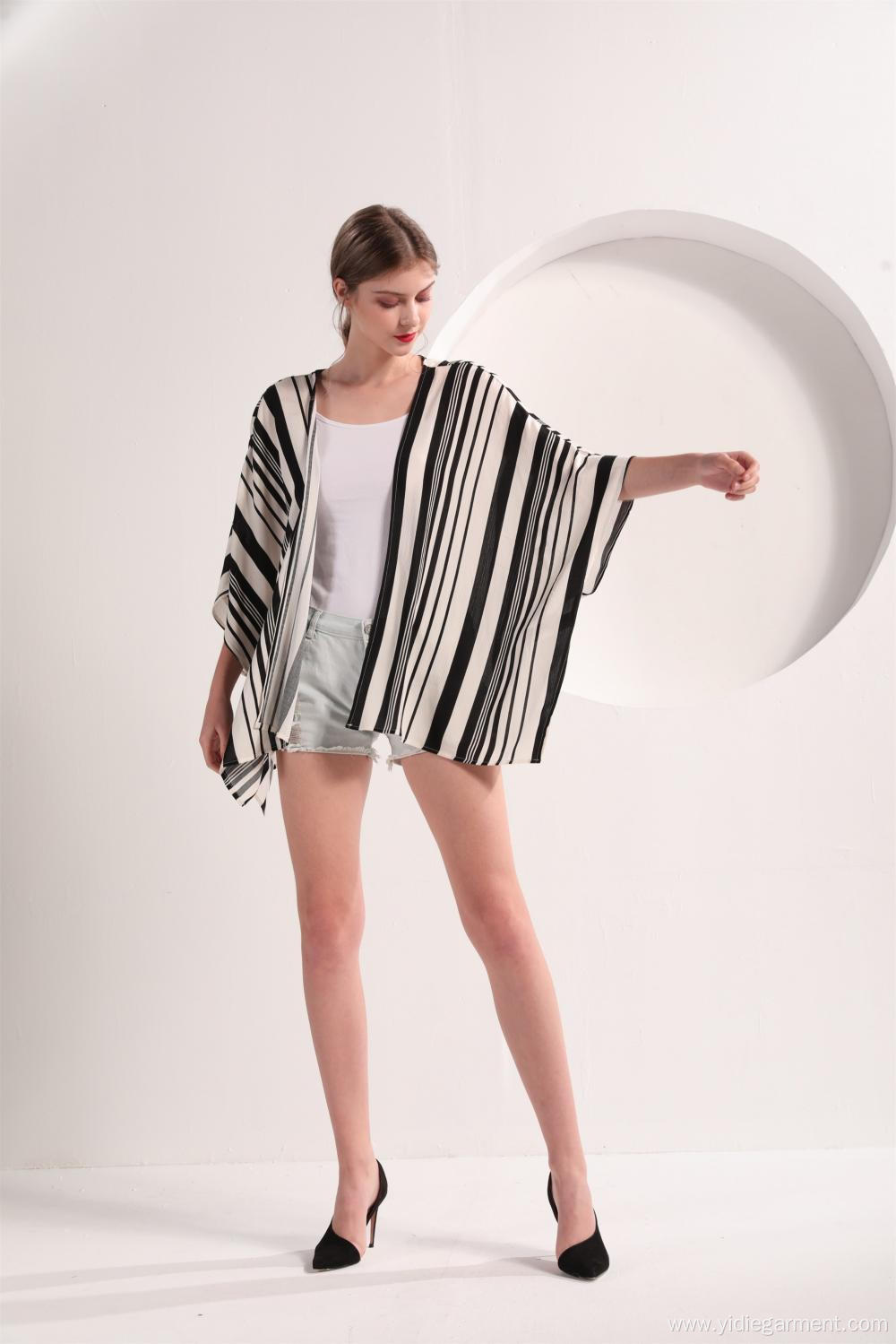 Black and White Stripe Short Sleeve Kimono