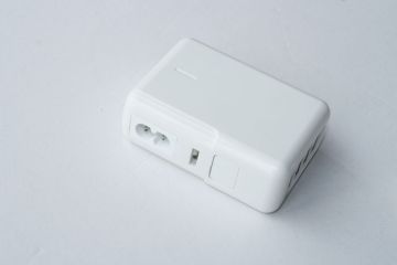 Short Circuit Protection 5v-1a White Dual Usb Ac Charger Adapter For Mp3 / Iphone / Camera