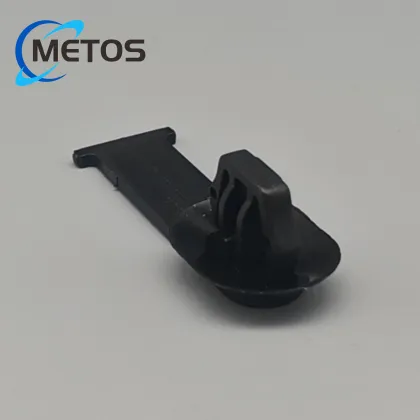 PP9220301 Automotive Tree Clip Fastener