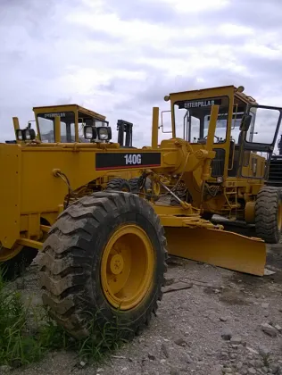 Used caterpillar grader 140G