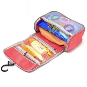 Women\'s hanging toiletry bag
