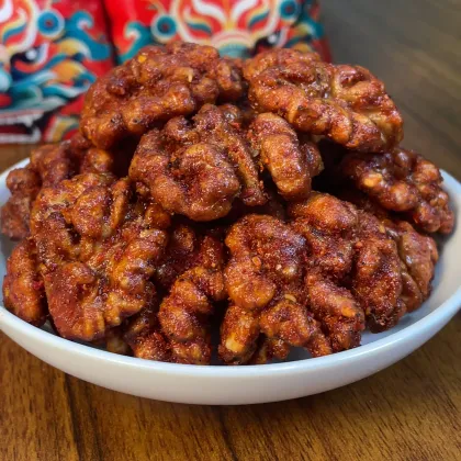 Mild Spicy Walnut Kernels