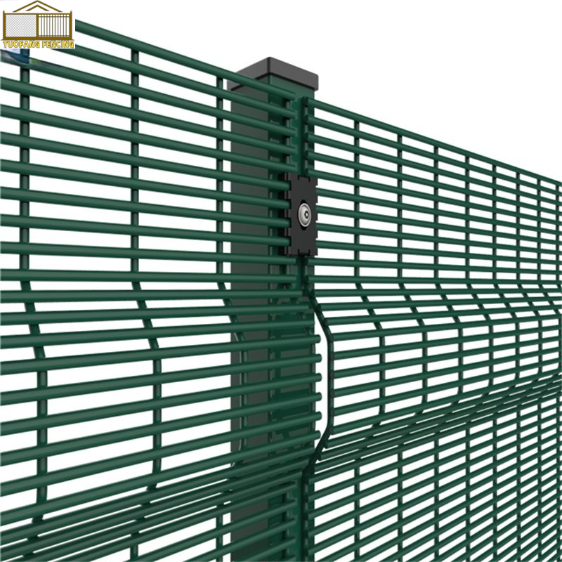 358 anti climb fence4
