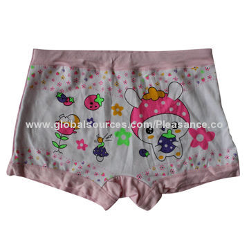 Girl's panty, made of 95%polyware, 5% spandexNew