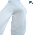 Pulover din tricot cu gât crem cu broderie florală alb