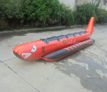 Red shark banana boat for 6 persons 0.9mm inflatable banana boats whalesale