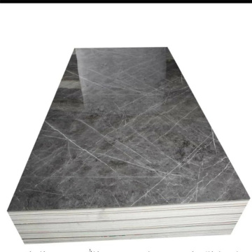 Fogli in marmo artificiale in PVC ad alta efficienza: soluzioni decorative impermeabili e versatili