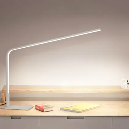 Full Spectrum LED Eye Protection Desk Lamp for Children