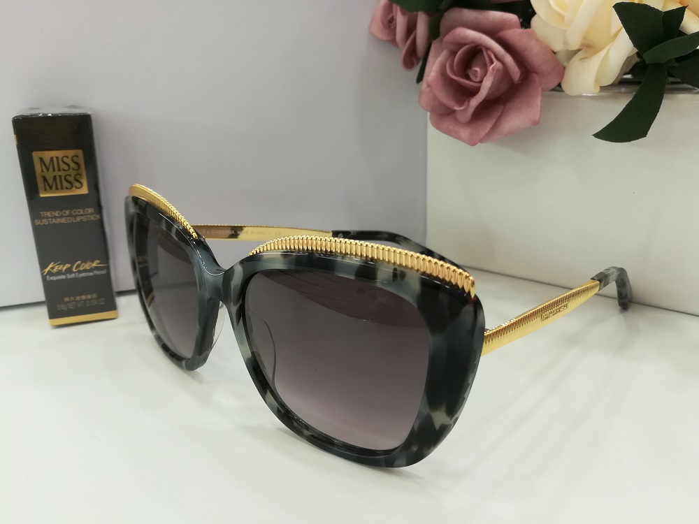 Classic Sunglasses Womens