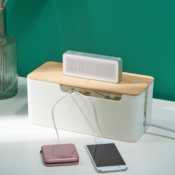 家庭用小物を収納できる収納ボックス