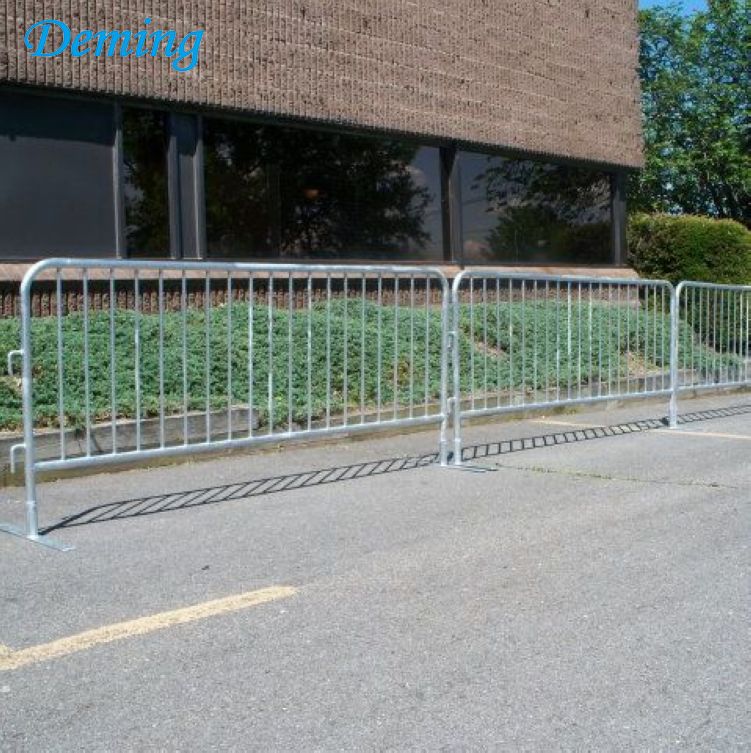 Metal Roadside Galvanized Pedestrian Temporary Crowd Barrier