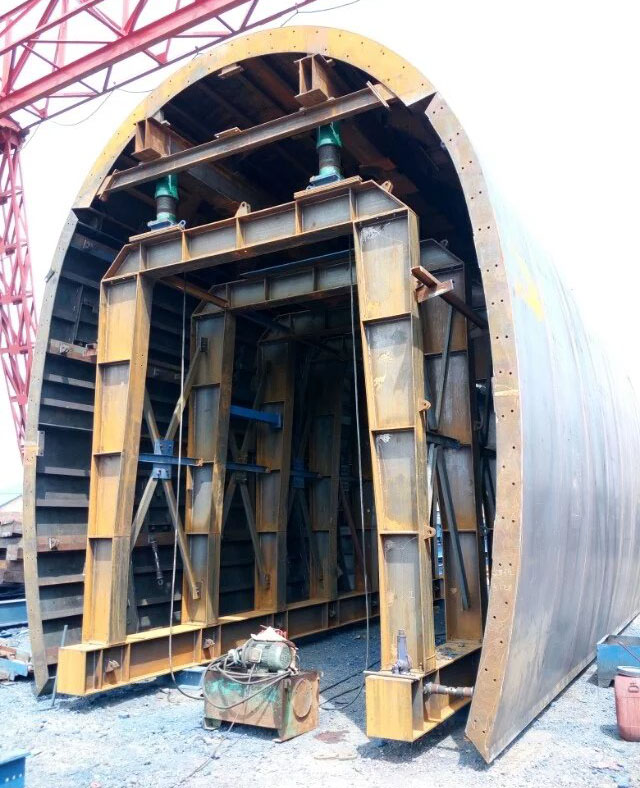 Beton gegoten tunnelbekisting voor tunnelconstructie