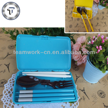 plastic cutlery set with lock