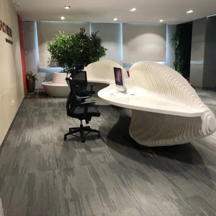 Open-Concept Spacious Office Vibe Reception desk