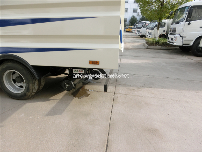 4 فرشاة ديزل الطريق شاحنة كاسحة نظافة الغبار