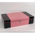 Caja de perfume de madera cuadrado rosa