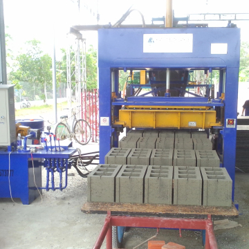 QT5-15 Semi-Automatic Block Making Machine
