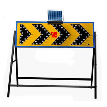 لوحة إشارة تحذير في حالات الطوارئ: LED Traffic Solar Flighting Arrow Light لعلامات الطرق