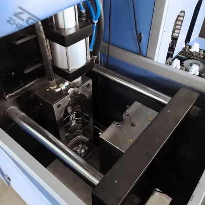 Semi Automatic Rotational Plastic Blow Molding Machine / 5L Bottle Blowing Machine