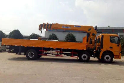Brand New XCMG 10T Telescopic Crane Truck