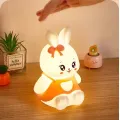 Linda luz nocturna en forma de conejo - decoración de guardería de silicona suave