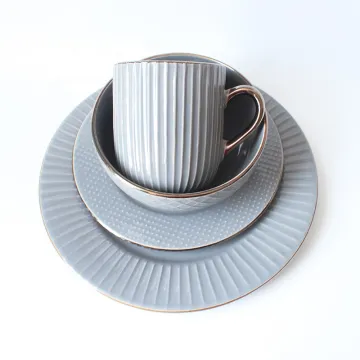 Wholesale Emboss Luxury Customized Porcelain Dinnerware Set